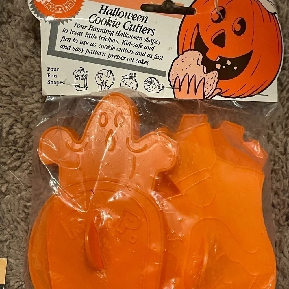 Wilton halloween cookie